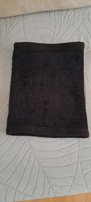 Braga cuello polar negra