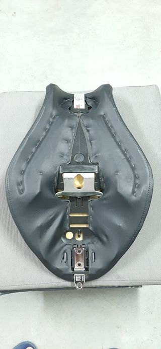 ASIENTO HARLEY-DAVIDSON SPORTSTER 883 