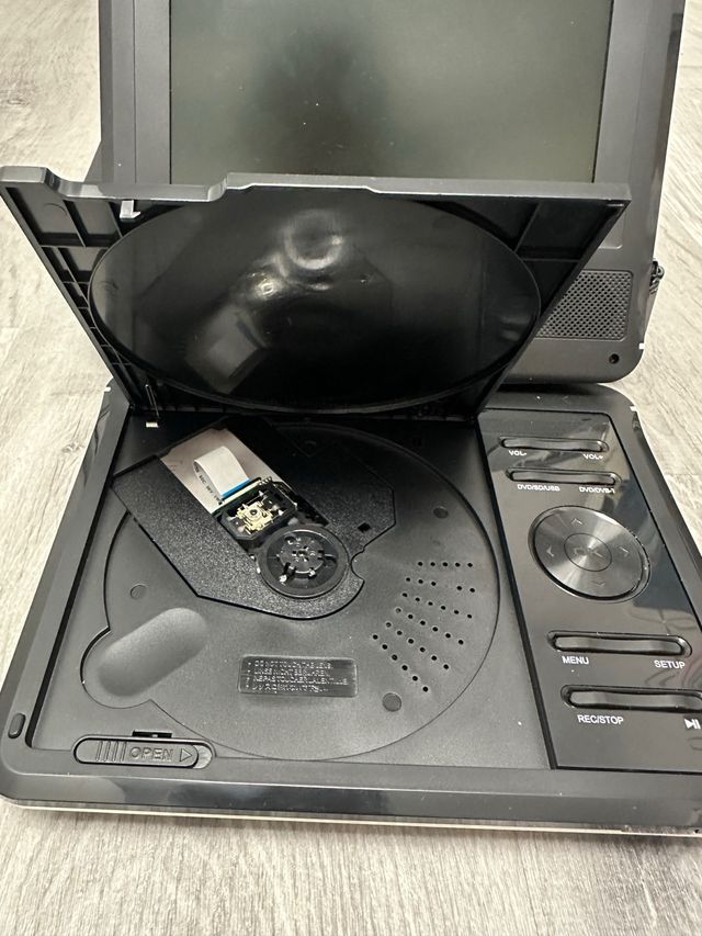 Reproductor DVD Portátil NPG + Películas