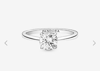 Anillo Pandora solitario plata