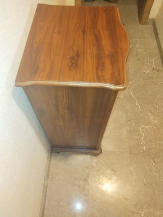 Mueble auxiliar madera nogal