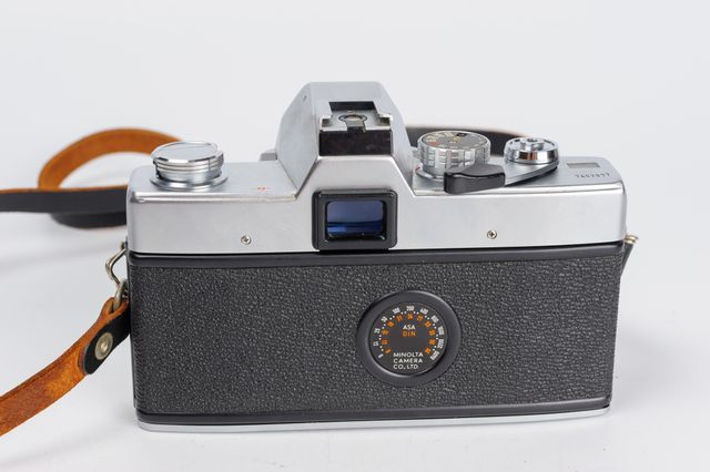 Minolta SRT200 + Objetivo 50mm