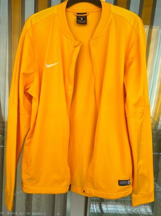 Nike Dri Fit
Authentic Football 