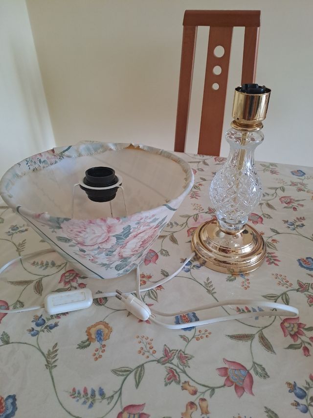 2 lámparas mesilla cristal dorado