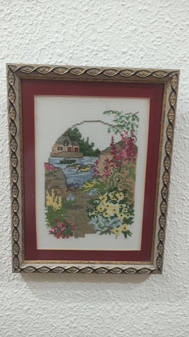 Cuadros punto de cruz:  Varios