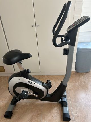Bicicleta estática Artic BH