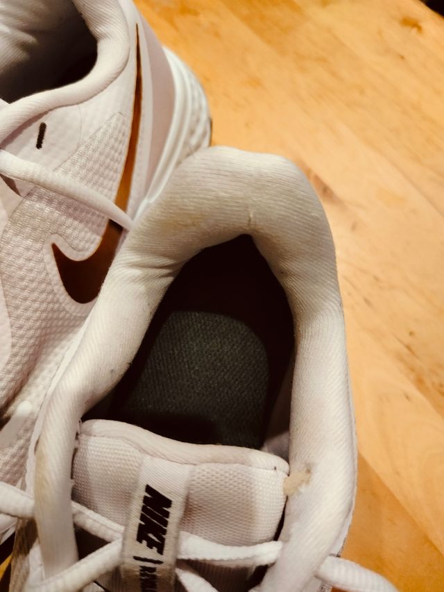 Zapatillas Nike Revolution 5 blancas