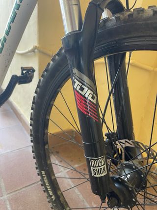 Bicicleta Mondraker Finalist