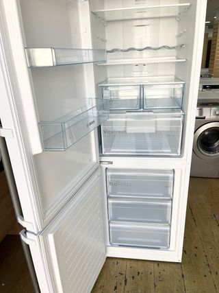 COMBI BOSCH 185CM NOFROST CAJONES . ENVÍO A CASA