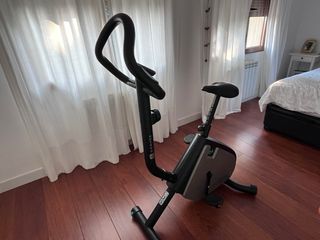 Bicicleta estática Decathlon Domyos Essential 2