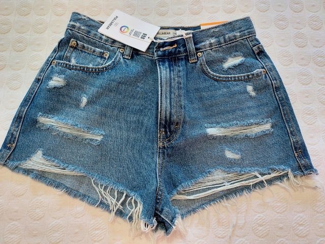 Shorts vaqueros Pull&Bear Mom Fit S