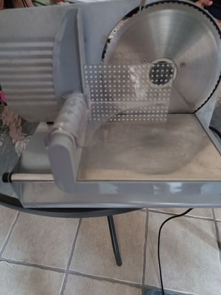 Máquina cortar fiambres