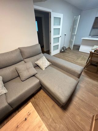 Sofá chaise longue 3 plazas gris