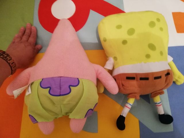 2 Peluches Bob Esponja y Patricio