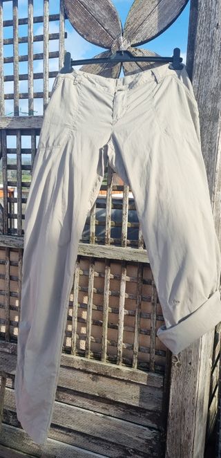 Pantalón trekking caqui