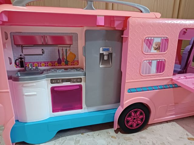 Caravana Barbie - Autocaravana Rosa
