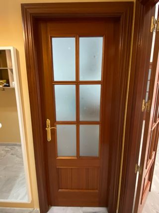 Puerta madera cristal cocina