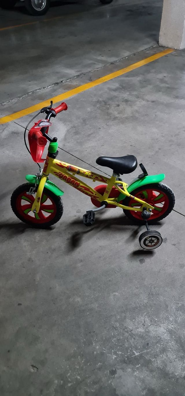Bicicleta infantil 12" con ruedines