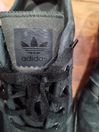 Zapatillas Adidas negras talla 43