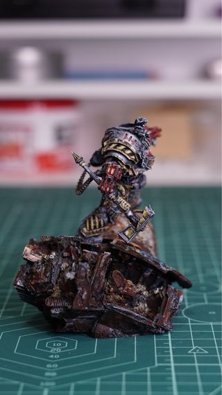 Pintor Profesional de Miniaturas.