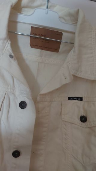 Cazadora vaquera Pull & Bear blanca