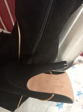 Bota negra tacón alto nº 37, Laura Amat
