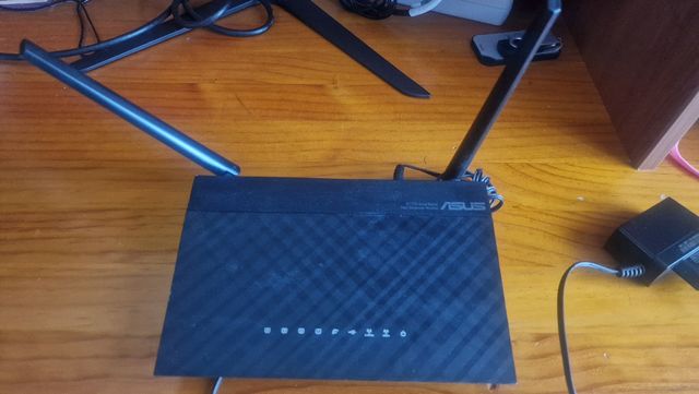 Router ASUS RT-AC51U - Wifi