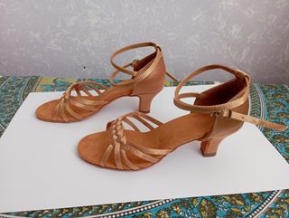 Zapatos baile latino beige talla 38