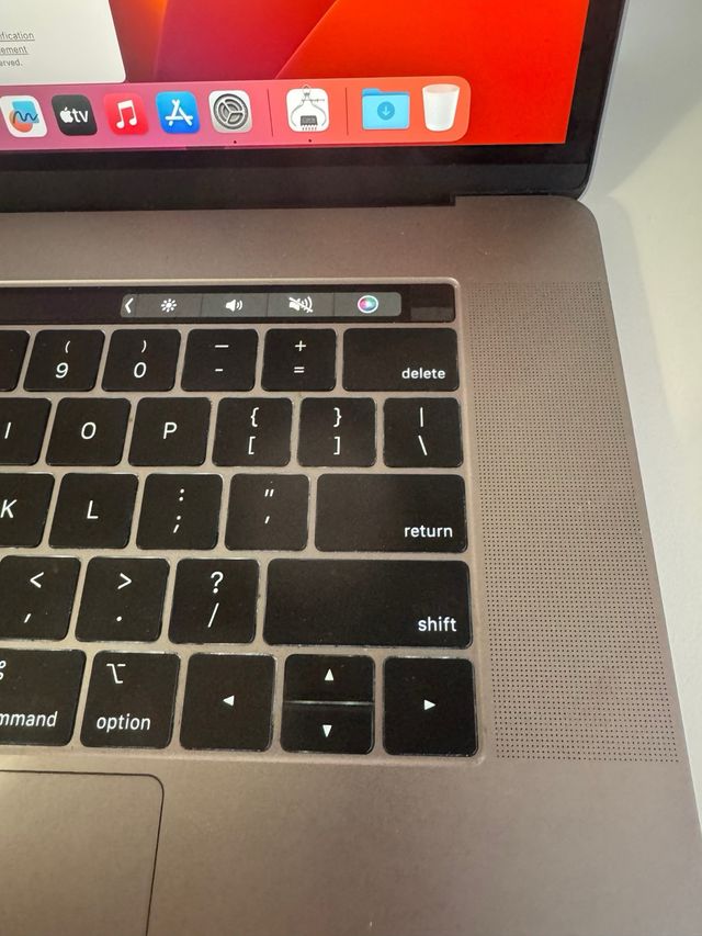 MacBook Pro 15.6" 2018 i7 512GB