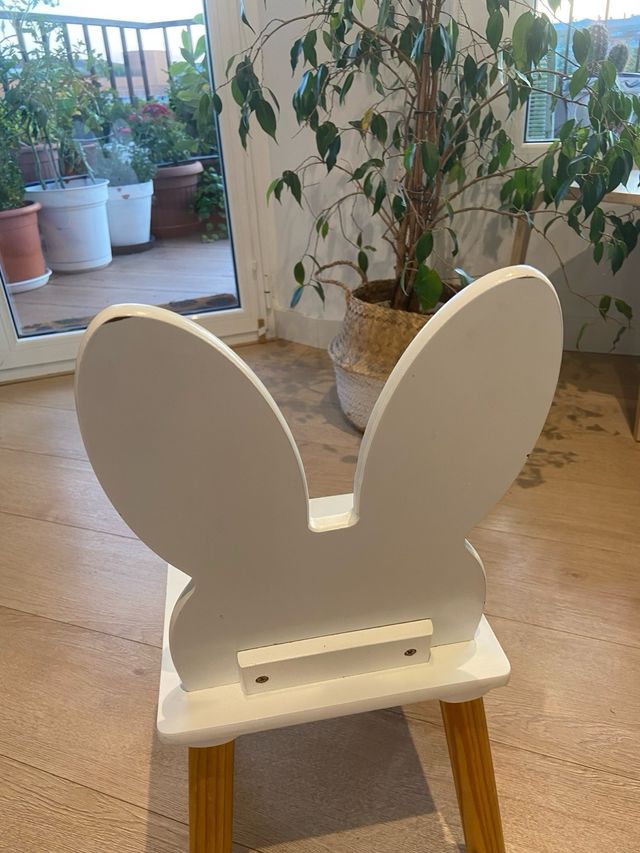 Silla conejo infantil madera