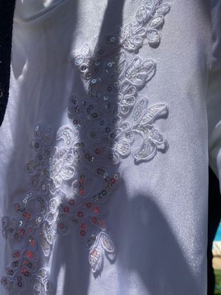 Trajes baile: mono rojo & blanco