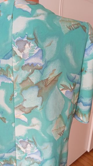 Blusa turquesa estampada vintage años 80.