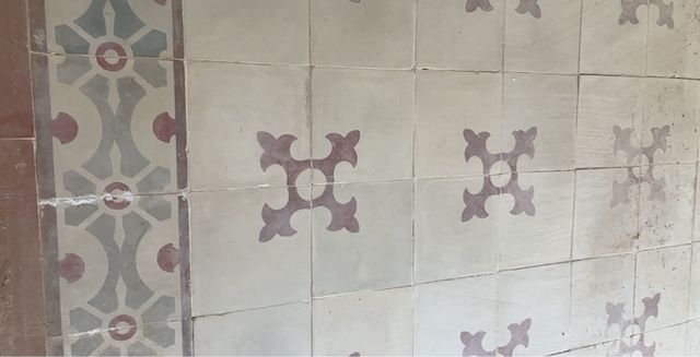 Suelo hidráulico antiguo