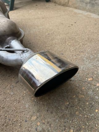 Escape trasero de serie modificado seat leon mk1