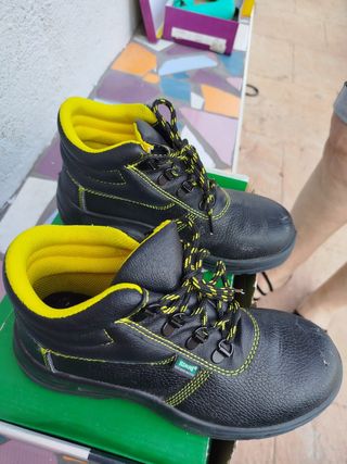 Zapatos seguridad ISSALINE negros