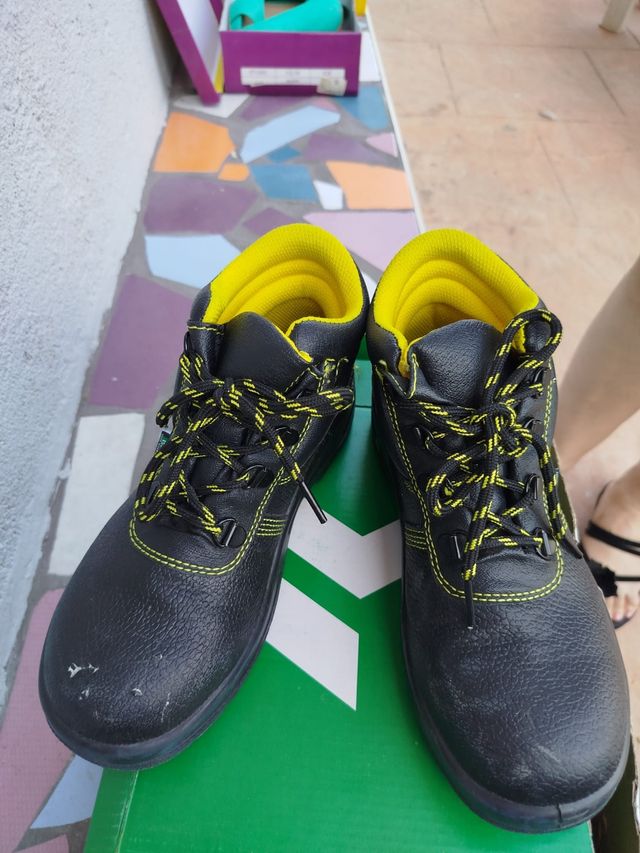 Zapatos seguridad ISSALINE negros