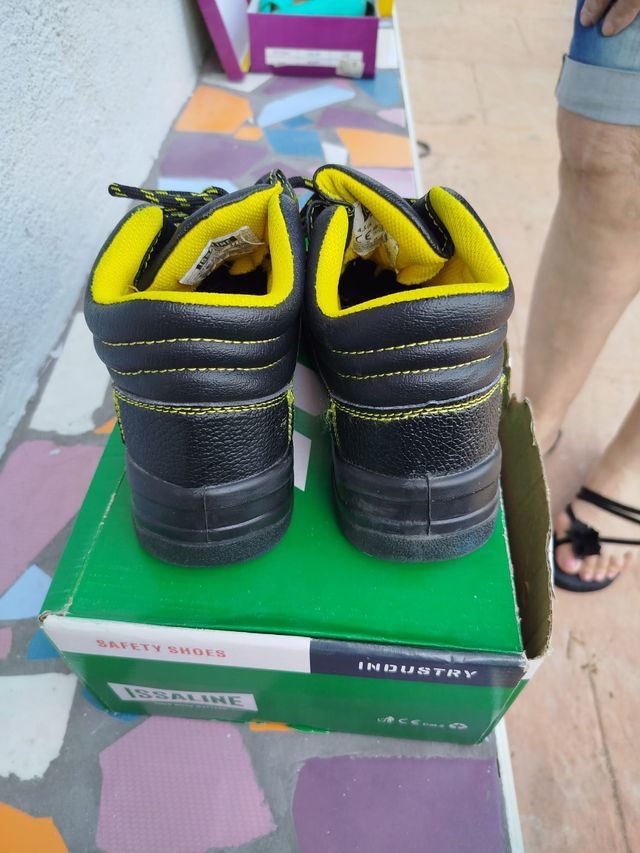 Zapatos seguridad ISSALINE negros
