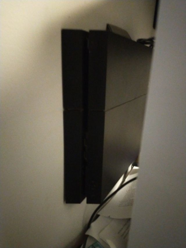 PS4 (PlayStation 4) - consola negra