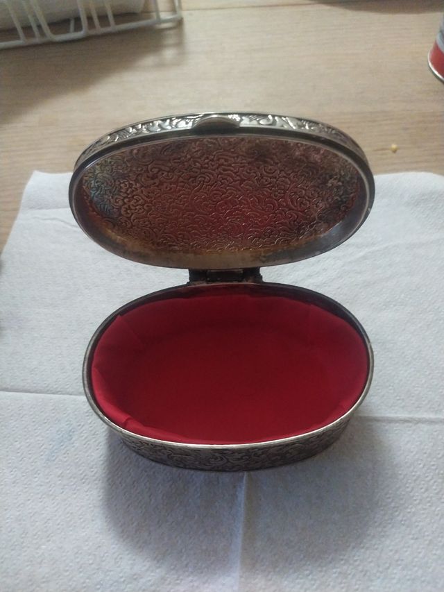 Joyero Ovalado Antiguo de Plata