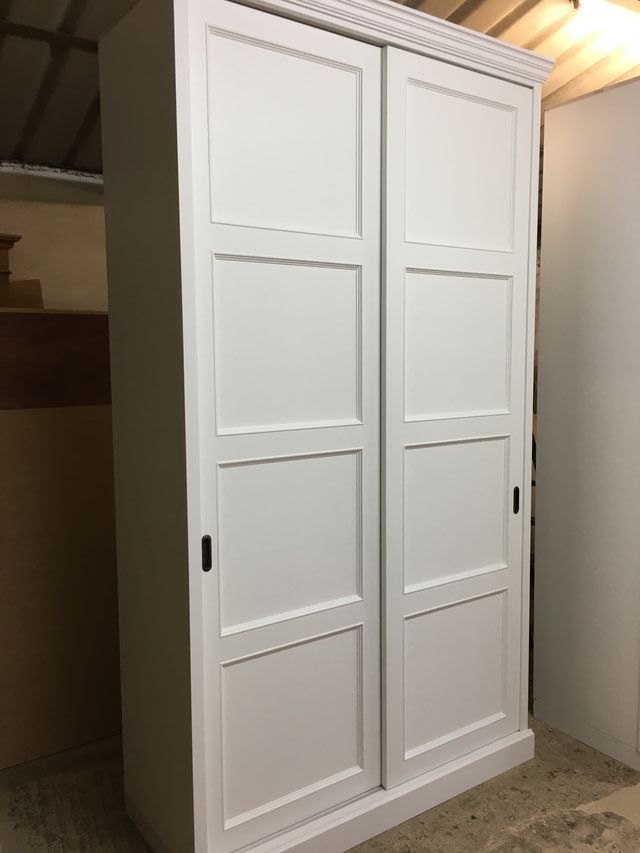 Armadio bianco in legno - 2 ante scorrevoli