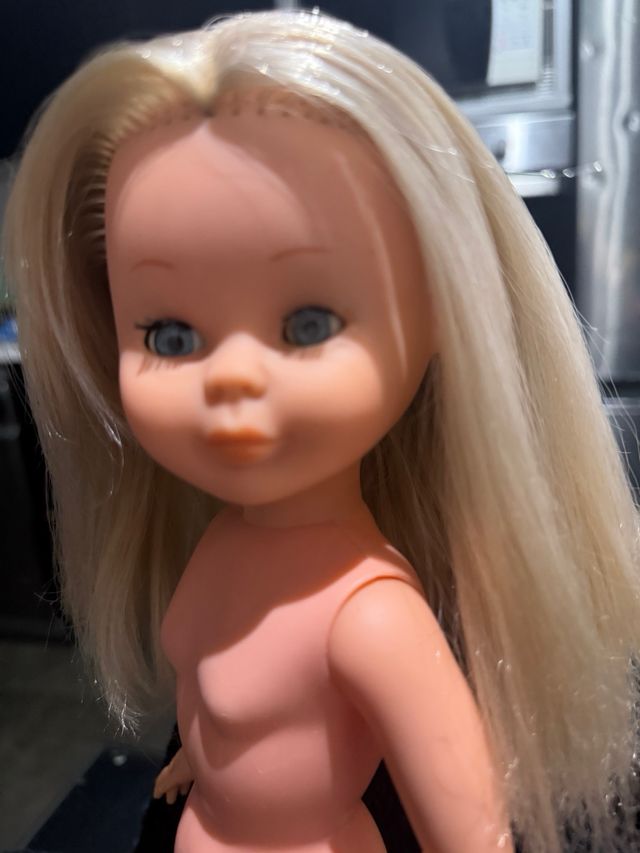 Muñeca Nancy antigua muy mona .. leed