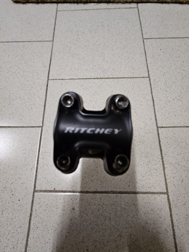 Attacco Ritchey WCS 220° 80mm