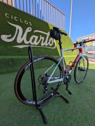 Bicicleta Giant Defy Advanced