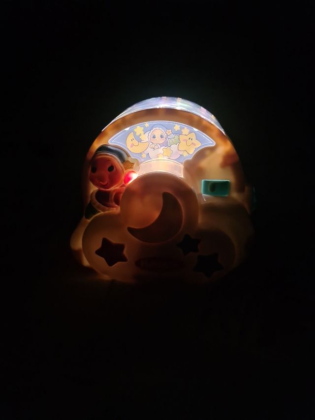 Proyector musical Playskool Luci Nana Estrellitas