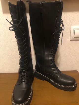 Botas altas negras