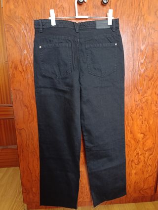 Pantalones vaqueros negros anchos
