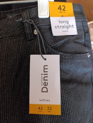 Pantalones vaqueros negros anchos