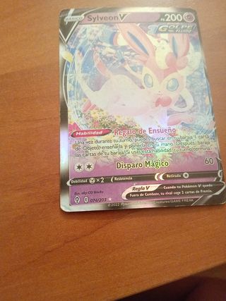 Sylveon V - Carta Pokémon 074/203