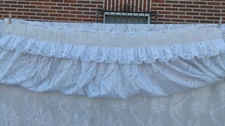 Cortinas de encaje blanco