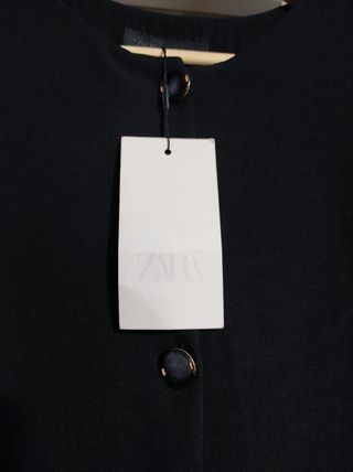 Vestido negro Zara plisado